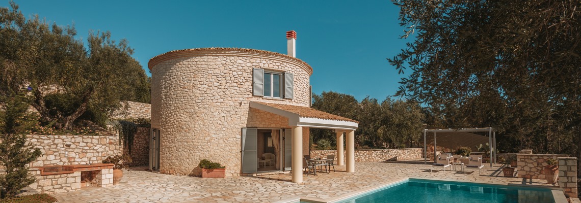 The Round House 