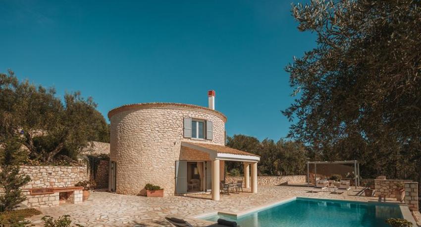 The Round House 