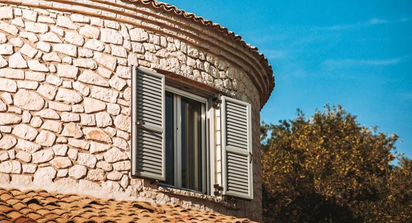 The Round House 