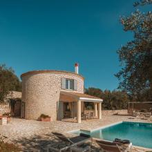 The Round House 